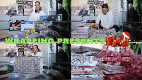 WRAPPING KIDS CHRISTMAS PRESENTS 🎁🎄🎅