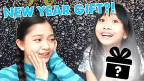 NEW YEAR'S GIFTS (Unboxing) | KAYCEE & RACHEL in WONDERLAND FAMILY