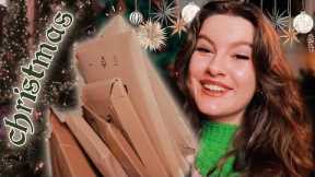 CHRISTMAS BOOK HAUL 🎄🎁  a 2022 bookish wishlist unboxing