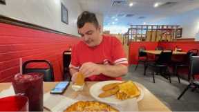 Lunch At Winns | PO Box Unboxing | Arachnophobia | Questions | Recycling |  Bookstore #autisticadult