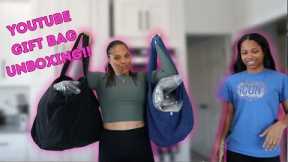 YOUTUBE GIFT BAG UNBOXING WITH MY RICH BEST FRIENDS!!!!