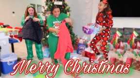 MERRY CHRISTMAS🎄 OPENING GIFTS🎁
