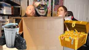 What's inside of an ELECTRONICS Amazon Customer Returns Box + is it TRASH or TREASURE